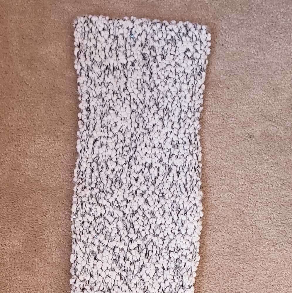 Infinity Scarf - Picture 3 of 5